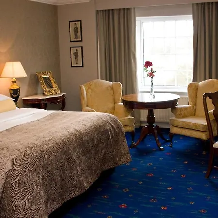 Randles Hotel 4*
