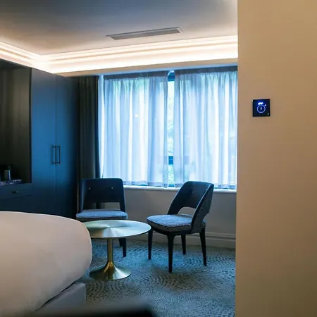 Randles Готель