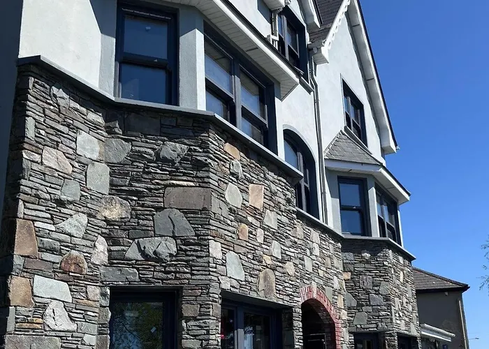 Ξενοδοχείο Randles 4*