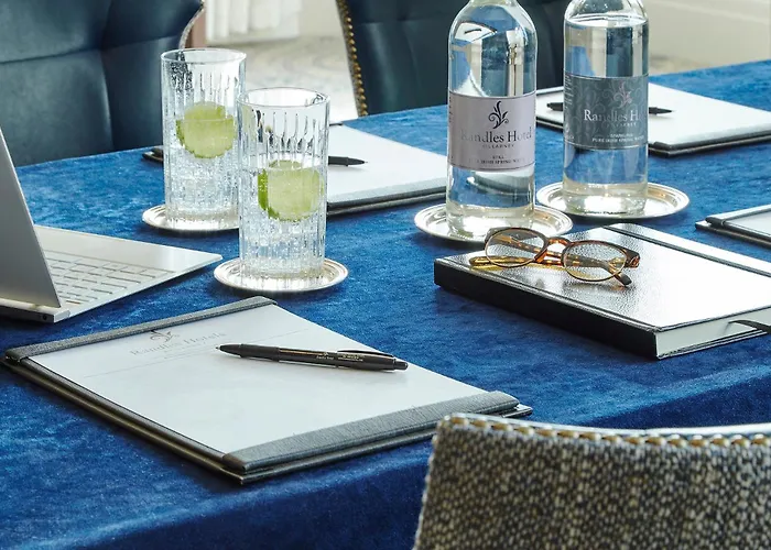 Ξενοδοχείο Randles